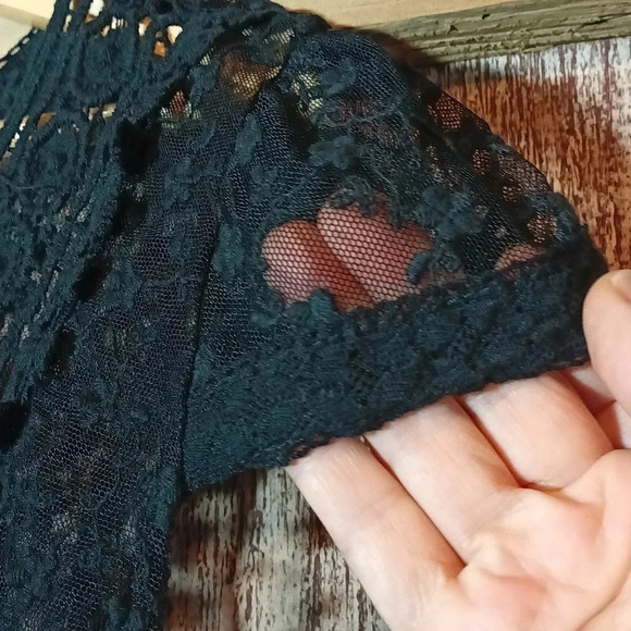 Whimsigoth floral crochet embroidered sheer Black Top boho s/m - Picture 9 of 12